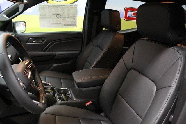 new 2025 GMC Canyon car, priced at $44,395