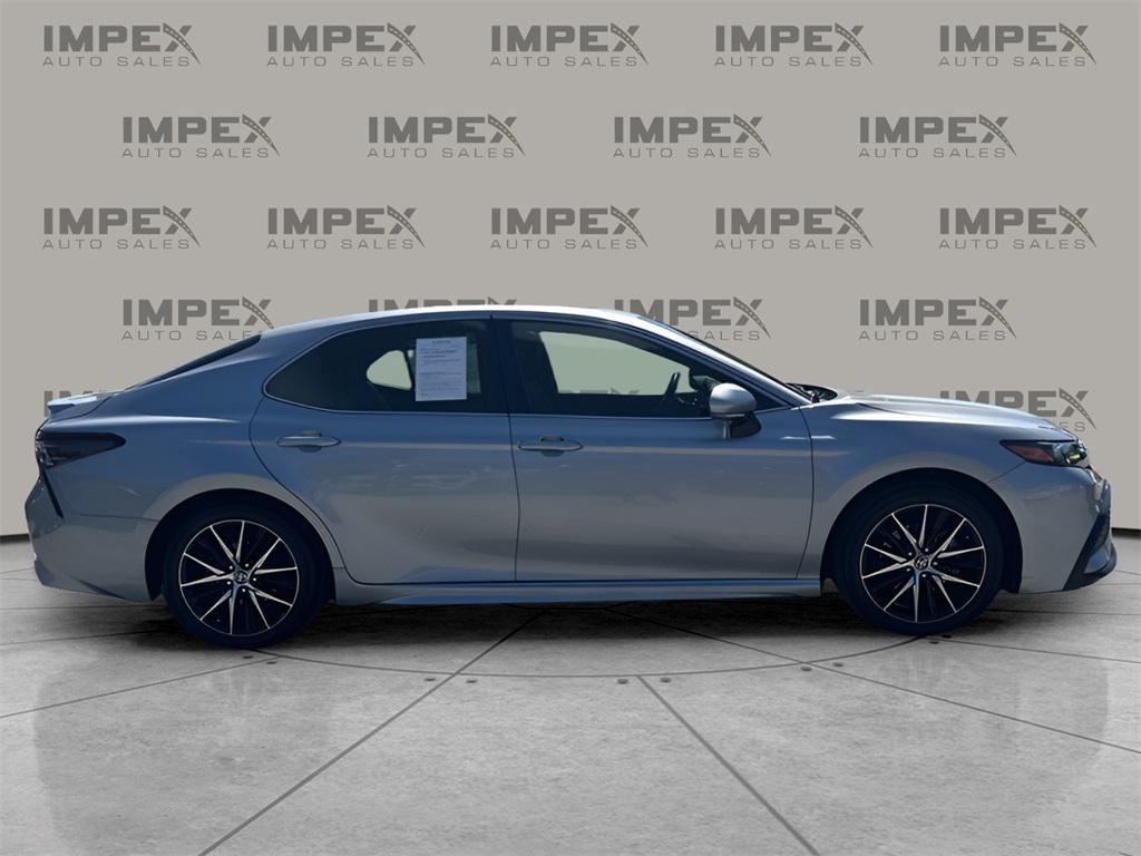 used 2024 Toyota Camry Hybrid car, priced at $27,550