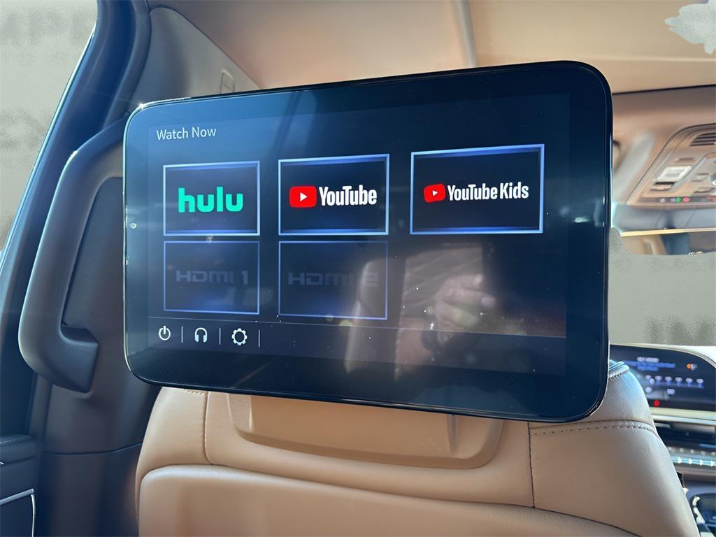 used 2024 Cadillac Escalade ESV car, priced at $70,950