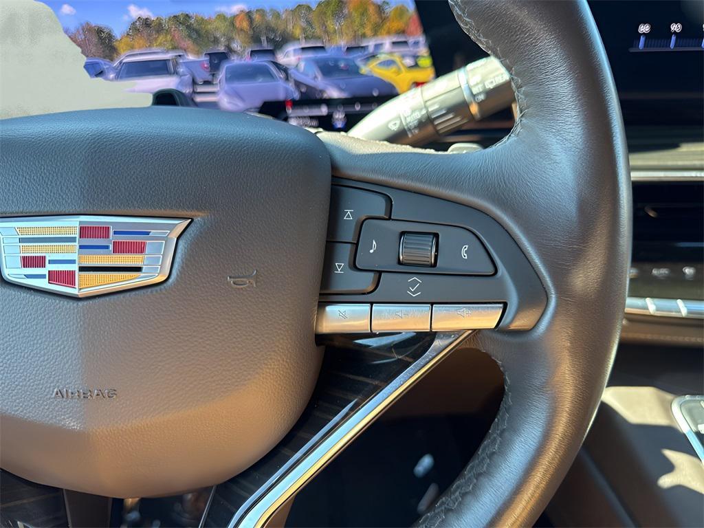 used 2024 Cadillac Escalade ESV car, priced at $70,950