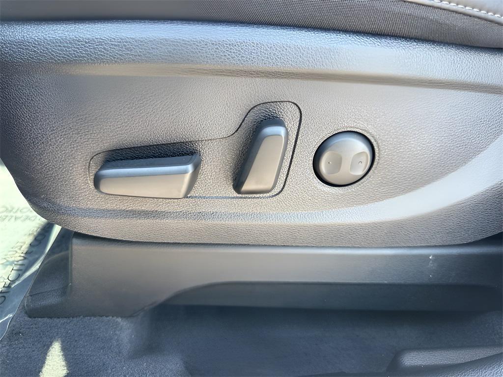 used 2025 Kia Telluride car, priced at $37,450