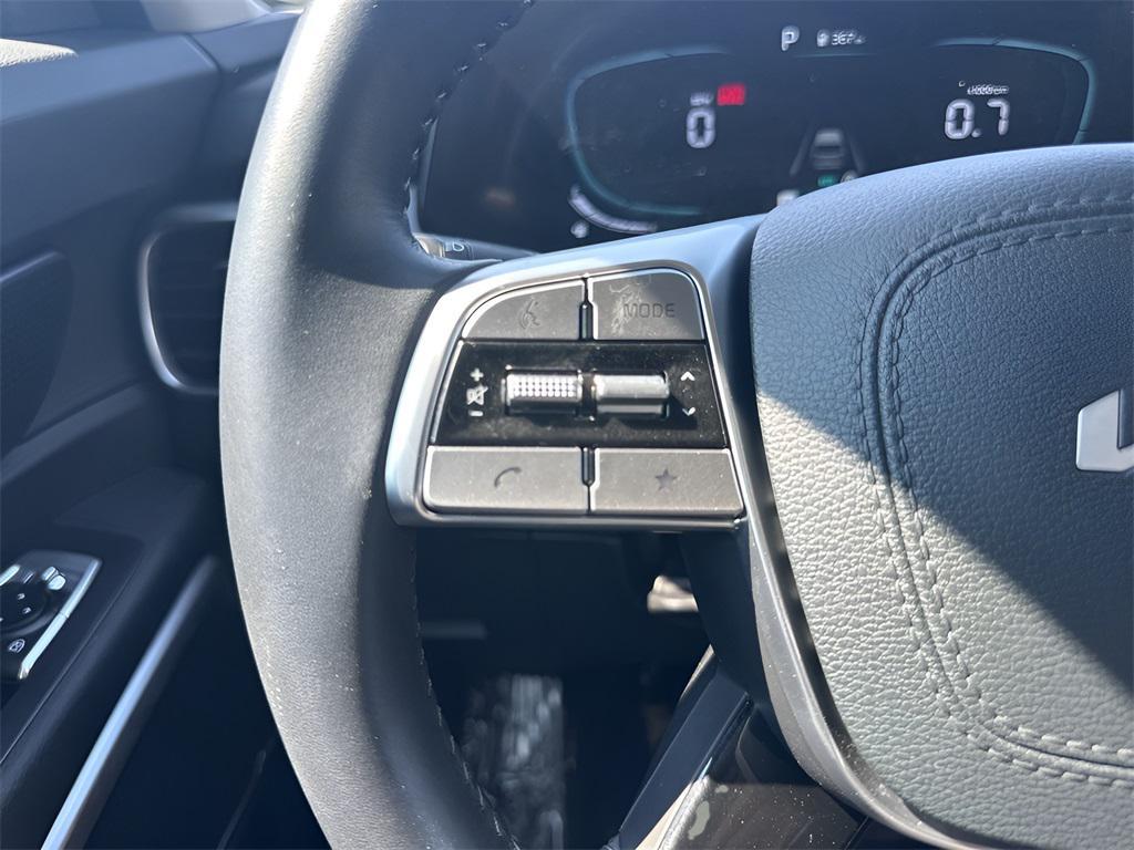 used 2025 Kia Telluride car, priced at $37,450