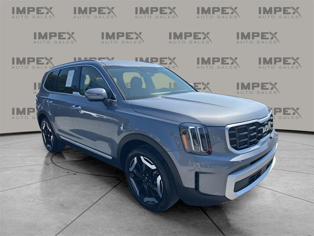 used 2025 Kia Telluride car, priced at $37,450