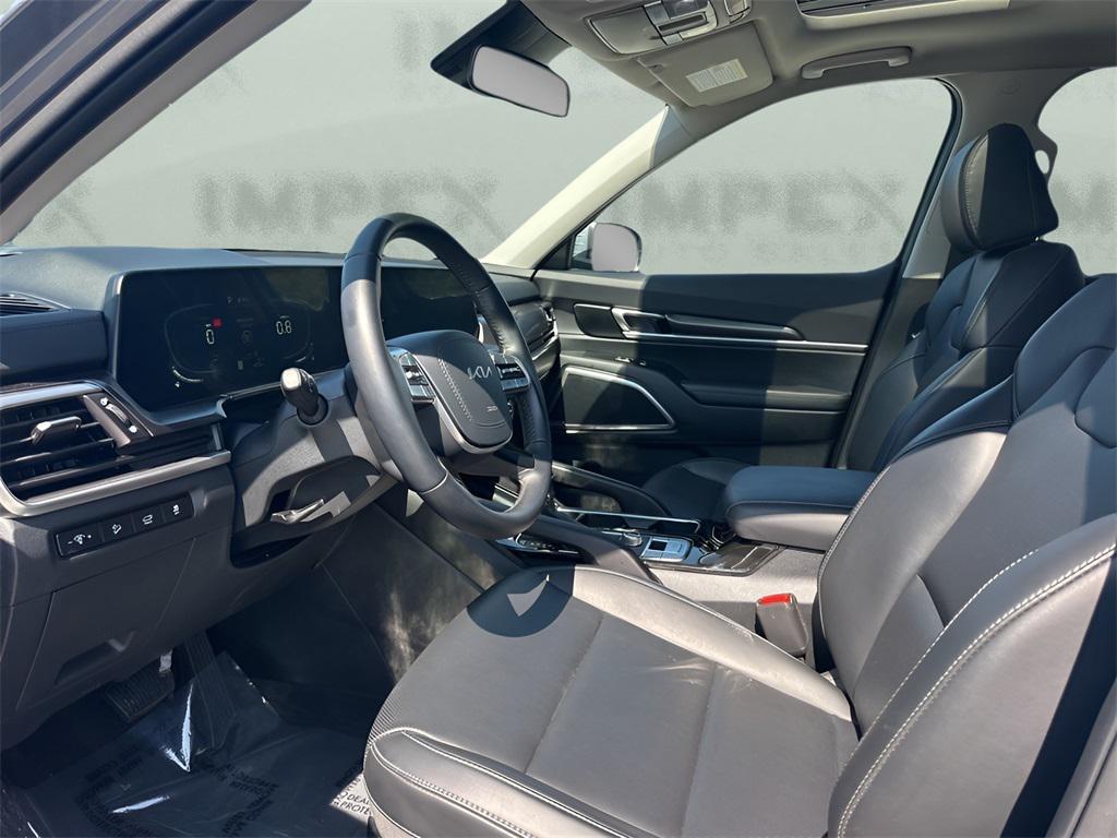 used 2025 Kia Telluride car, priced at $37,450