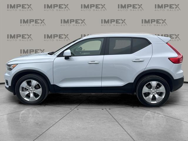 used 2022 Volvo XC40 car, priced at $18,870