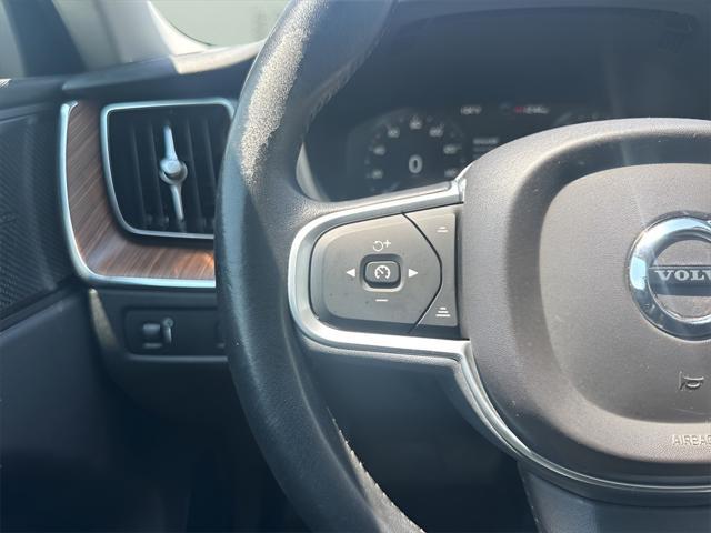 used 2019 Volvo XC60 car, priced at $22,425