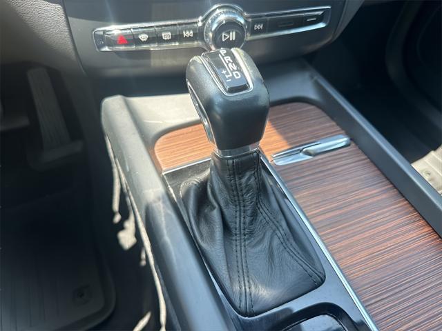 used 2019 Volvo XC60 car, priced at $22,425