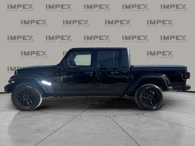 used 2022 Jeep Gladiator car, priced at $32,760