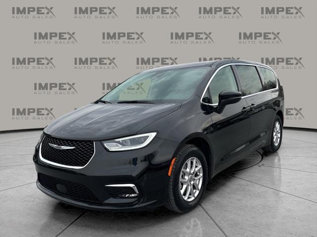 used 2023 Chrysler Pacifica car, priced at $22,500