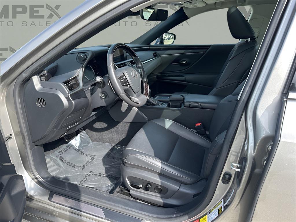 used 2021 Lexus ES 300h car, priced at $29,890