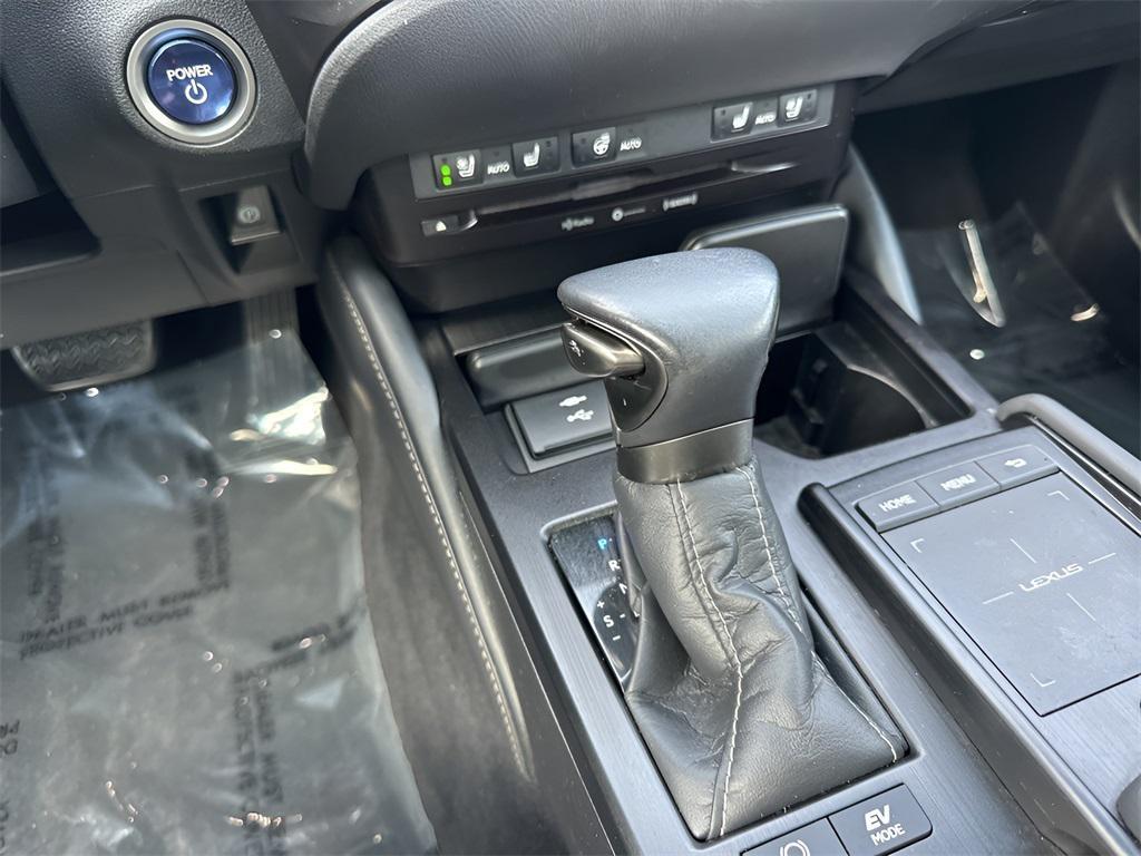 used 2021 Lexus ES 300h car, priced at $29,890