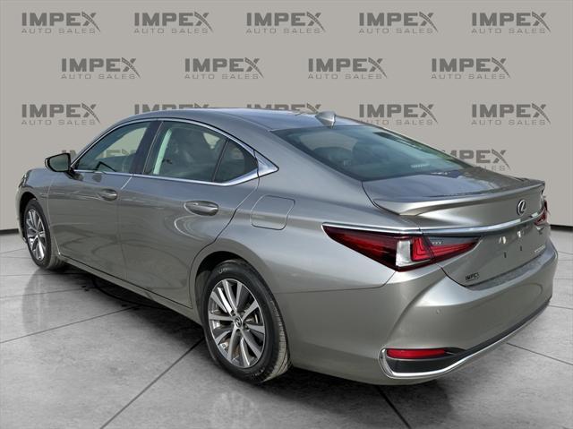 used 2021 Lexus ES 300h car, priced at $31,350