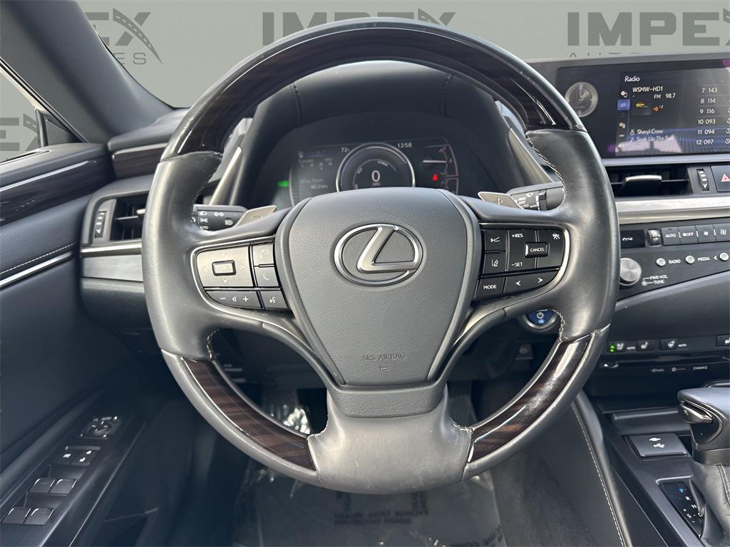 used 2021 Lexus ES 300h car, priced at $29,890