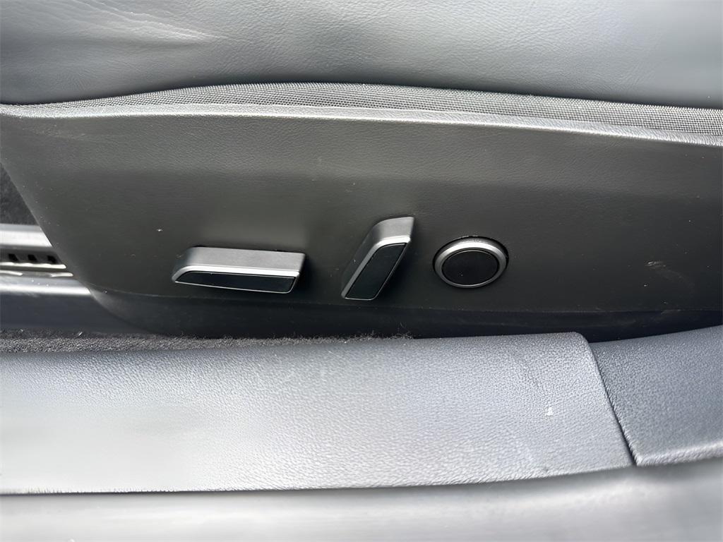 used 2023 Tesla Model 3 car, priced at $28,550