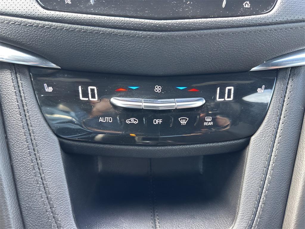 used 2023 Cadillac XT5 car, priced at $27,995