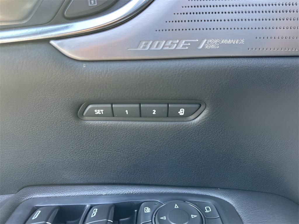 used 2023 Cadillac XT5 car, priced at $27,995