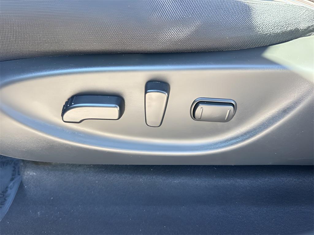 used 2024 Nissan Leaf car, priced at $17,650