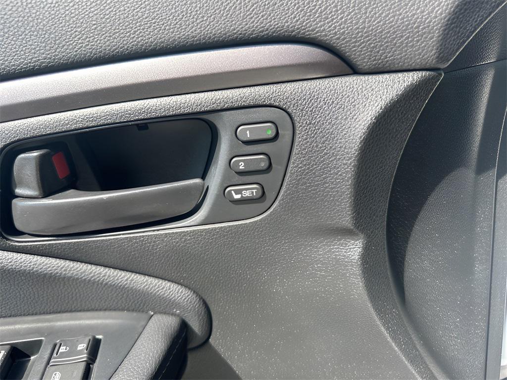 used 2022 Honda Passport car, priced at $25,650