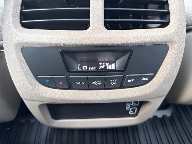 used 2022 Honda Pilot car, priced at $33,150
