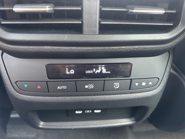 used 2024 Honda Pilot car, priced at $39,980