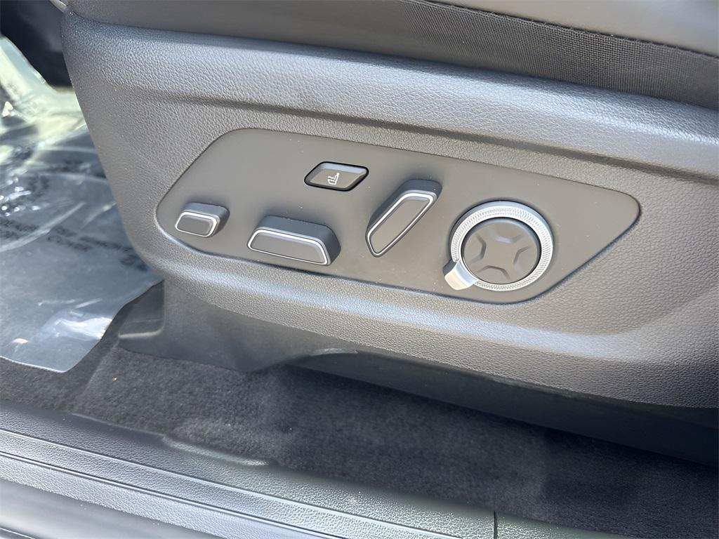 used 2025 Hyundai Palisade car, priced at $47,350