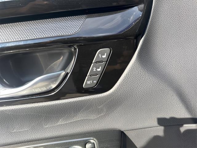 used 2025 Honda CR-V Hybrid car, priced at $37,450