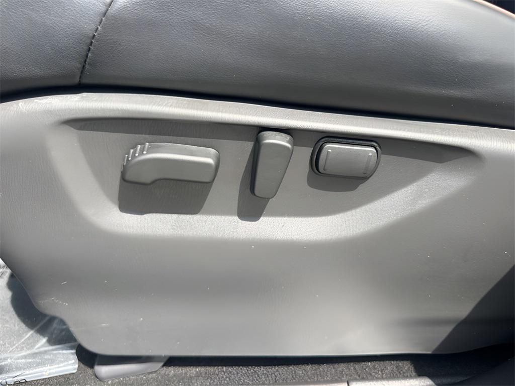 used 2024 Nissan Armada car, priced at $50,750