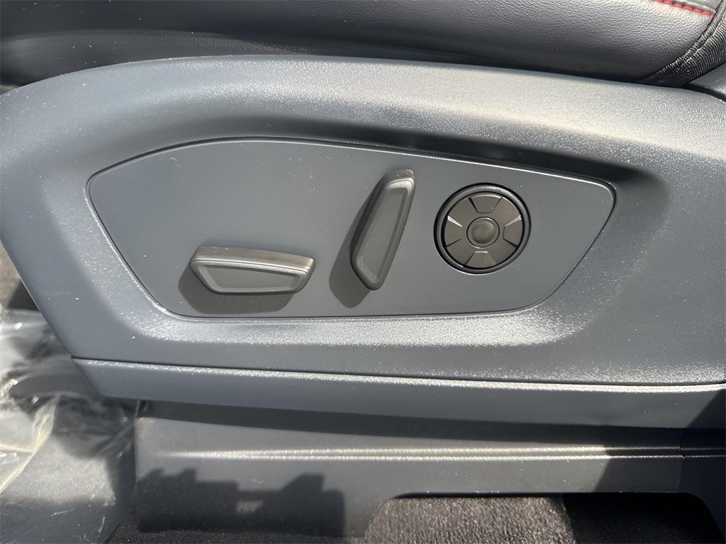 used 2025 Ford Explorer car, priced at $40,250