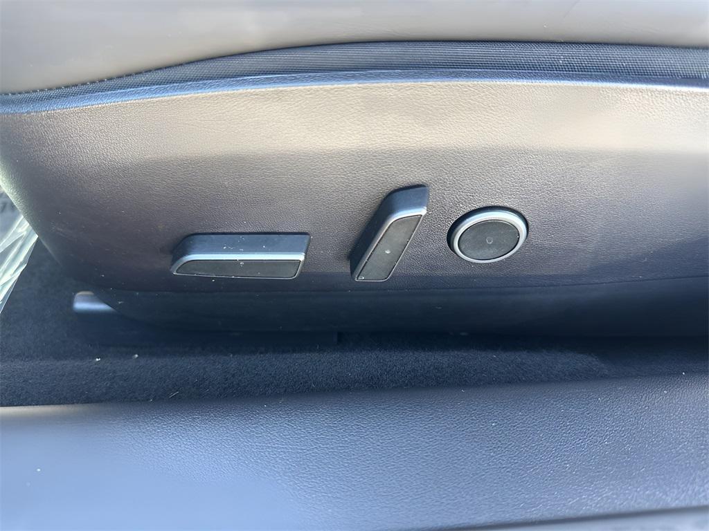 used 2022 Tesla Model 3 car, priced at $27,350