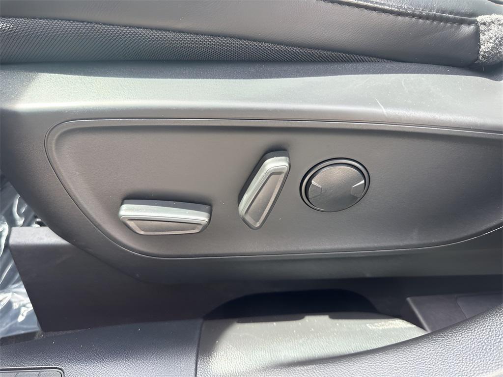 used 2024 Ford Escape car, priced at $24,995