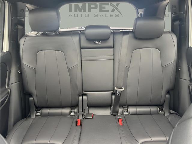 used 2021 Mercedes-Benz GLB 250 car, priced at $29,900