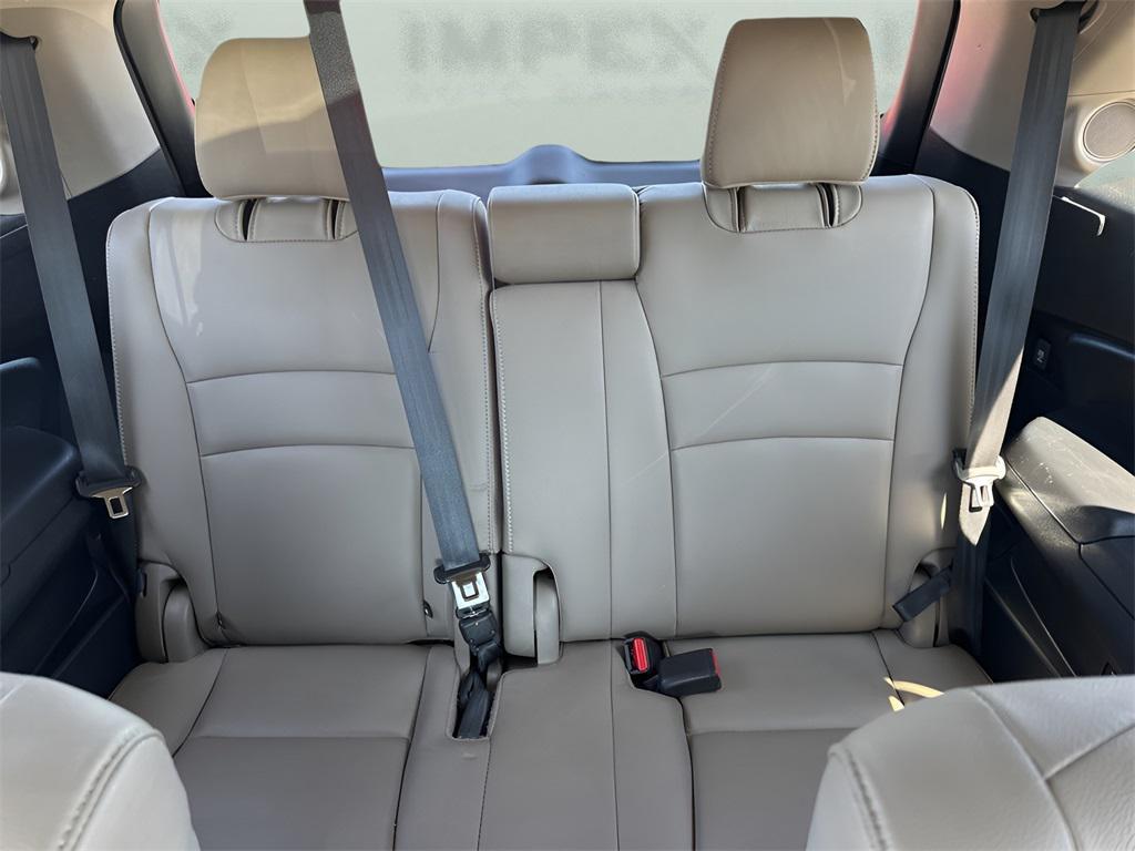 used 2022 Honda Pilot car, priced at $33,780