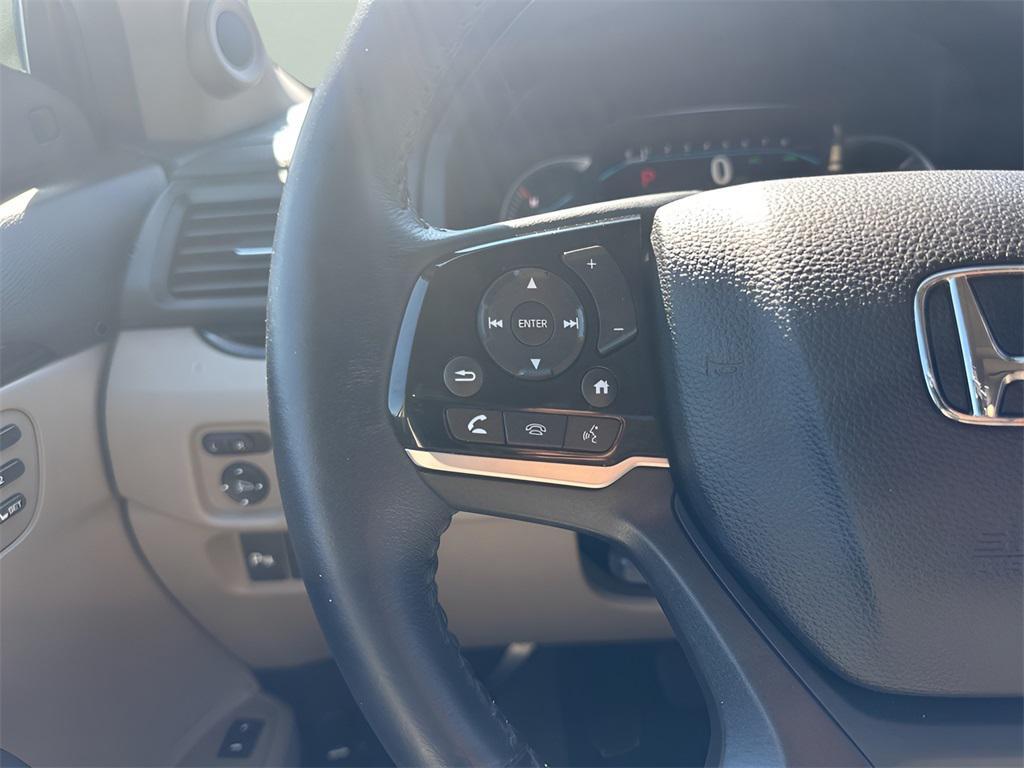 used 2022 Honda Pilot car, priced at $33,780