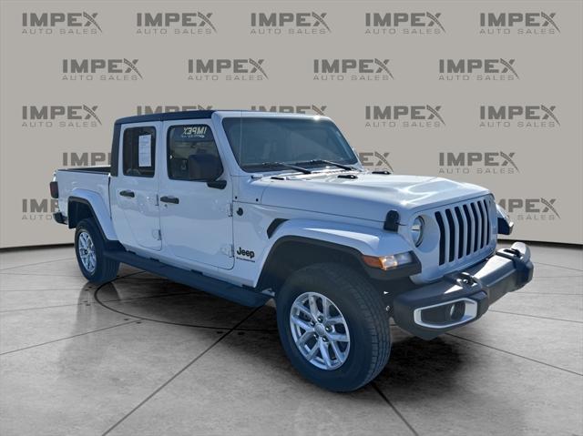 used 2023 Jeep Gladiator car, priced at $28,480