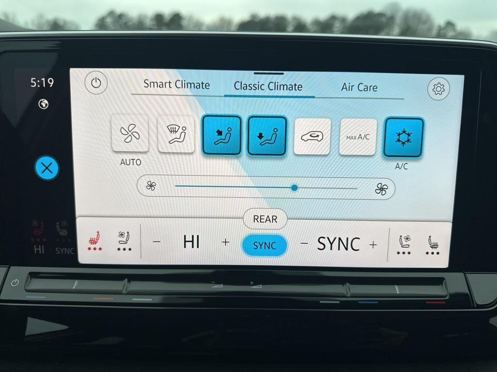 used 2025 Volkswagen Atlas car, priced at $33,250