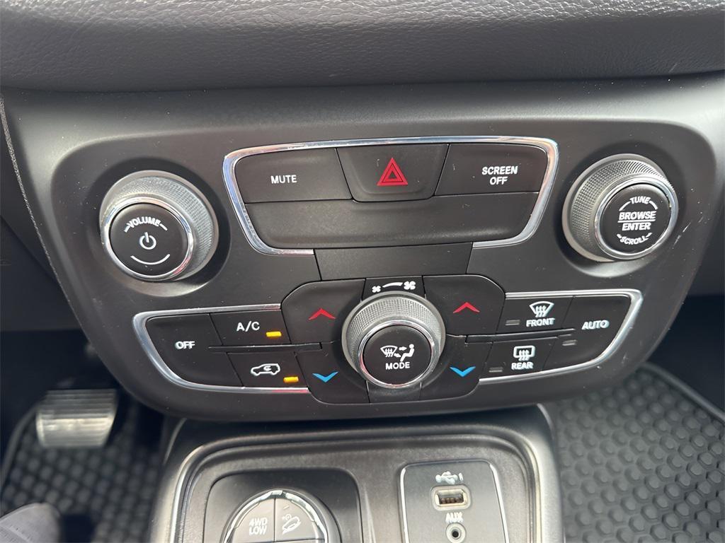 used 2019 Jeep Compass car, priced at $16,260