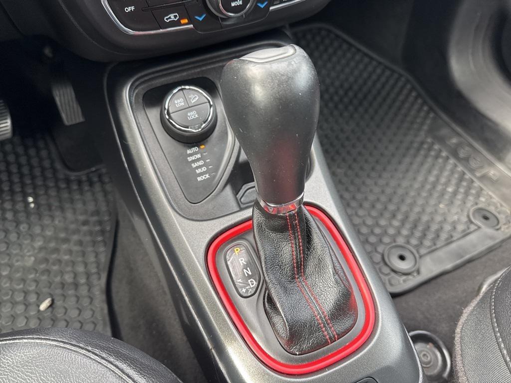 used 2019 Jeep Compass car, priced at $16,260