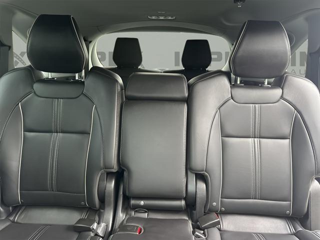 used 2019 Acura MDX car, priced at $26,880