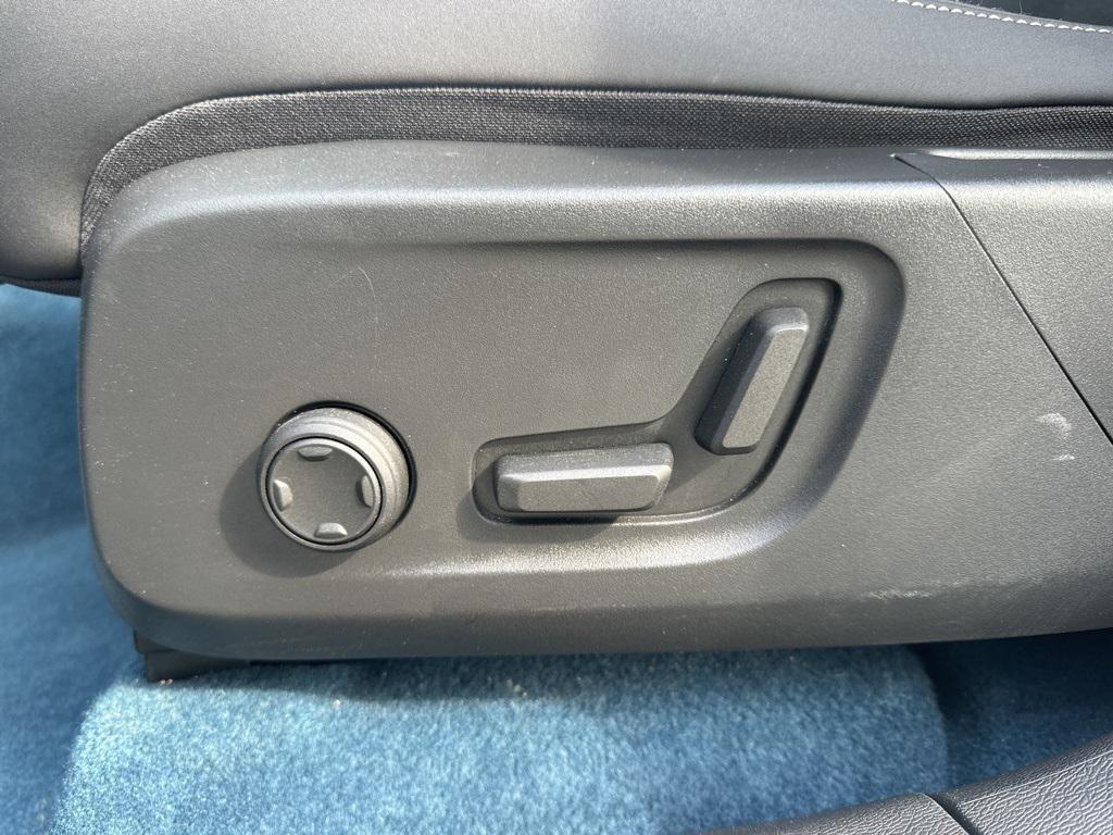 used 2023 Volvo C40 Recharge Pure Electric car, priced at $29,995