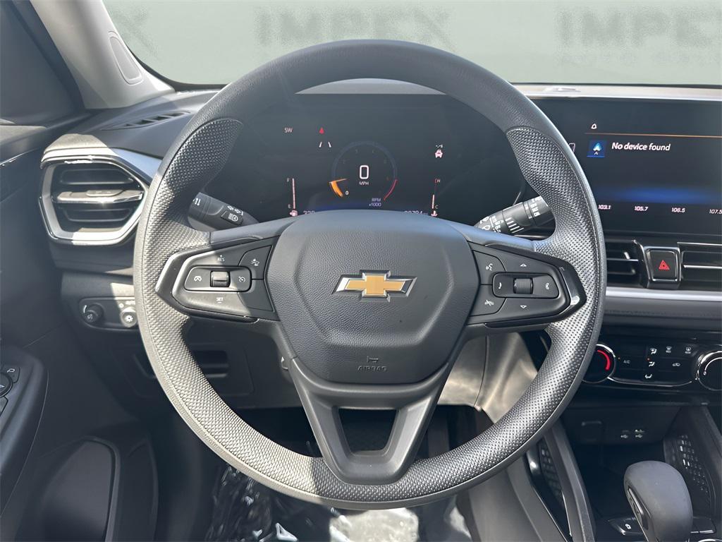 used 2024 Chevrolet TrailBlazer car, priced at $21,850