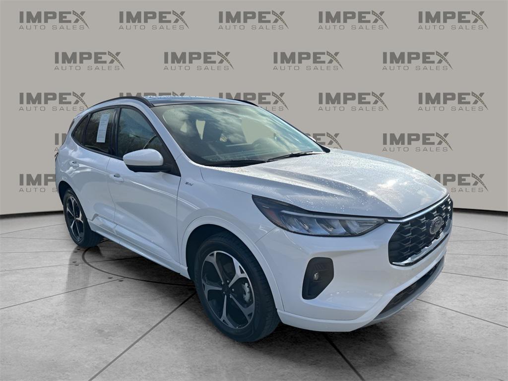 used 2023 Ford Escape car, priced at $21,850