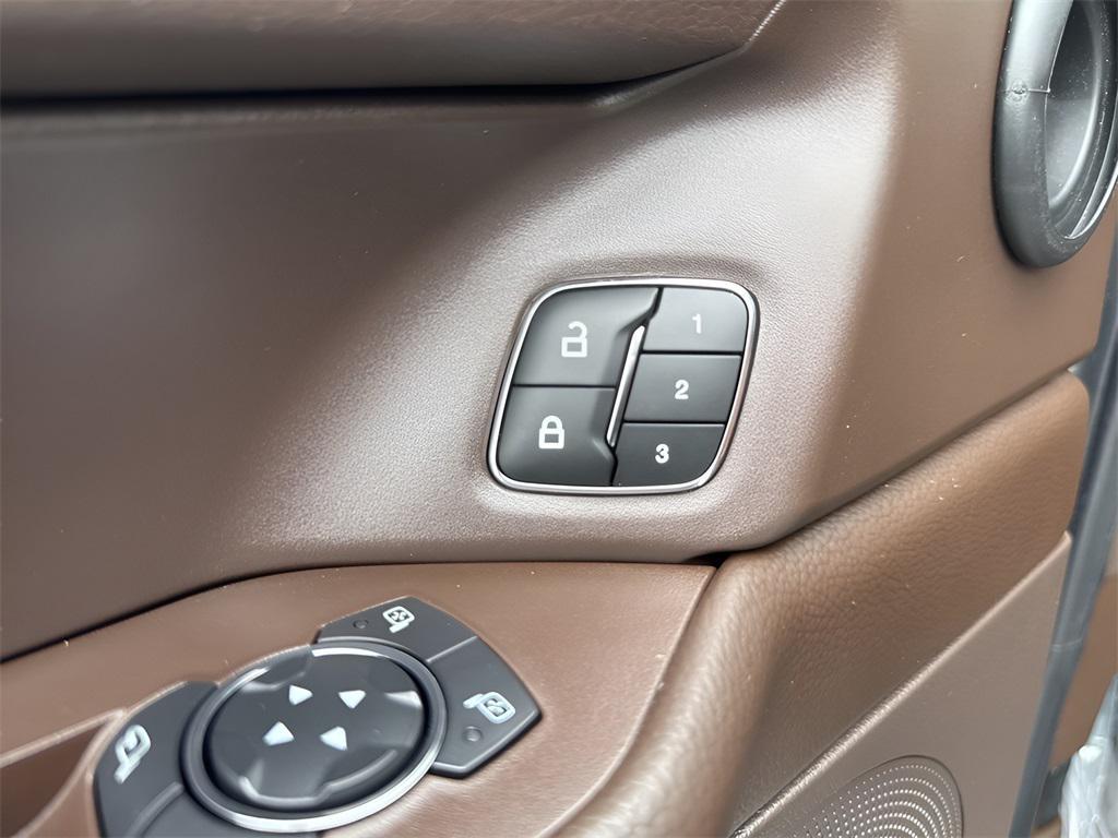 used 2024 Ford Expedition car, priced at $66,500