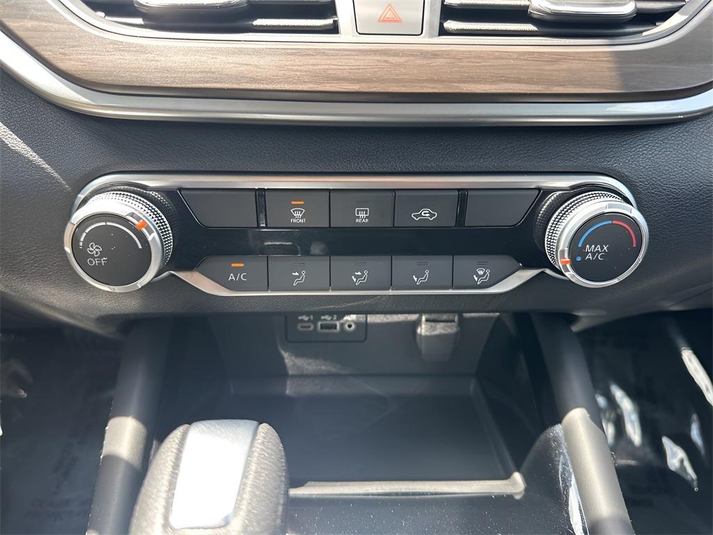 used 2023 Nissan Altima car, priced at $23,800
