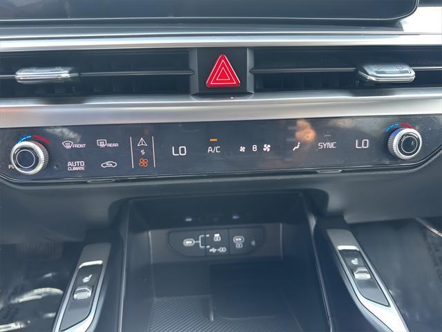 used 2024 Kia Sorento car, priced at $30,780