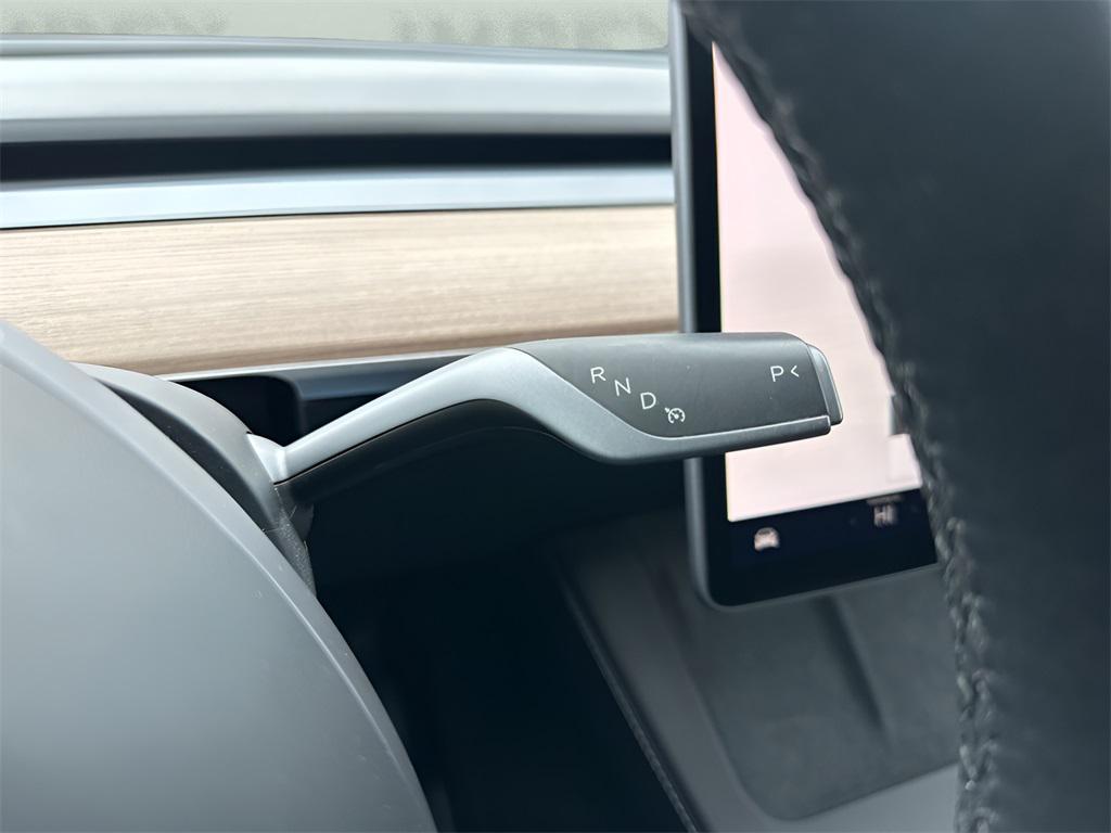 used 2024 Tesla Model Y car