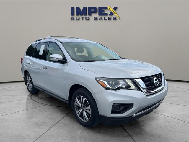 used 2020 Nissan Pathfinder car, priced at $18,200