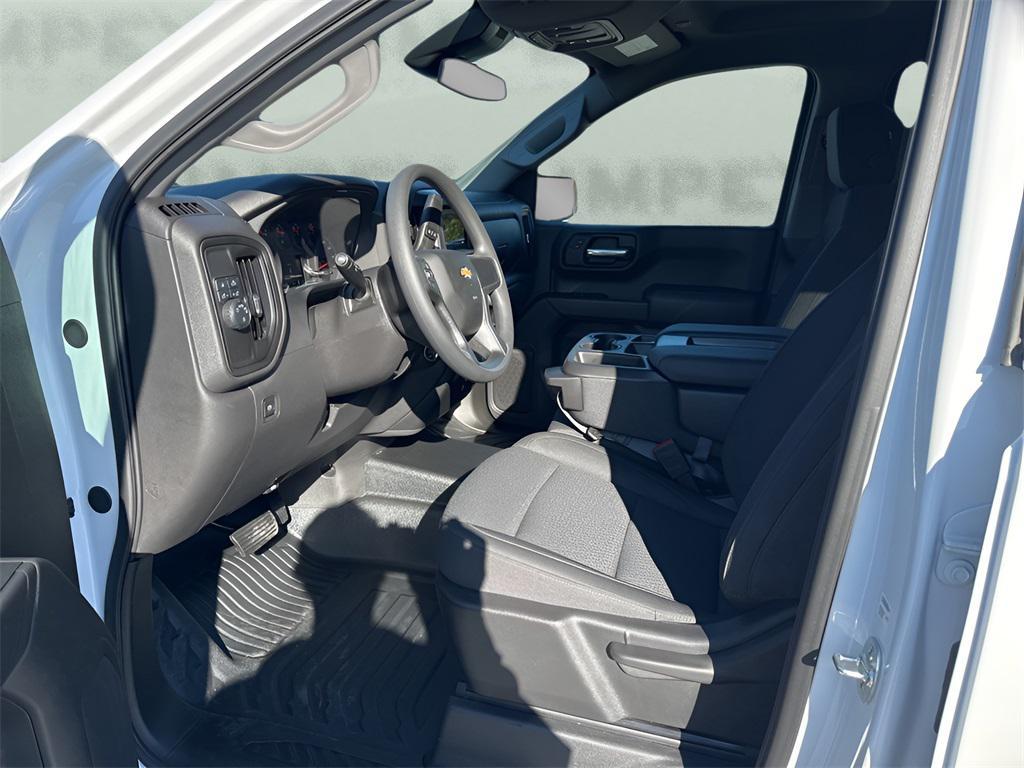 used 2025 Chevrolet Silverado 1500 car, priced at $38,980
