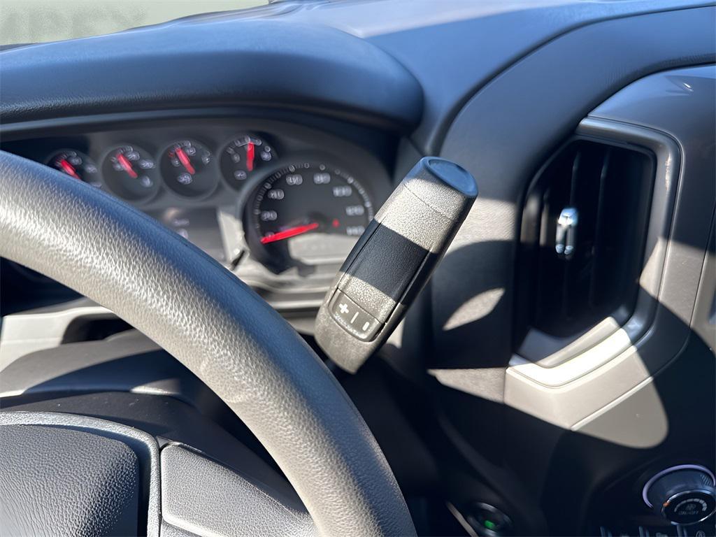 used 2025 Chevrolet Silverado 1500 car, priced at $38,980