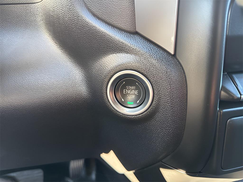 used 2025 Chevrolet Silverado 1500 car, priced at $38,980