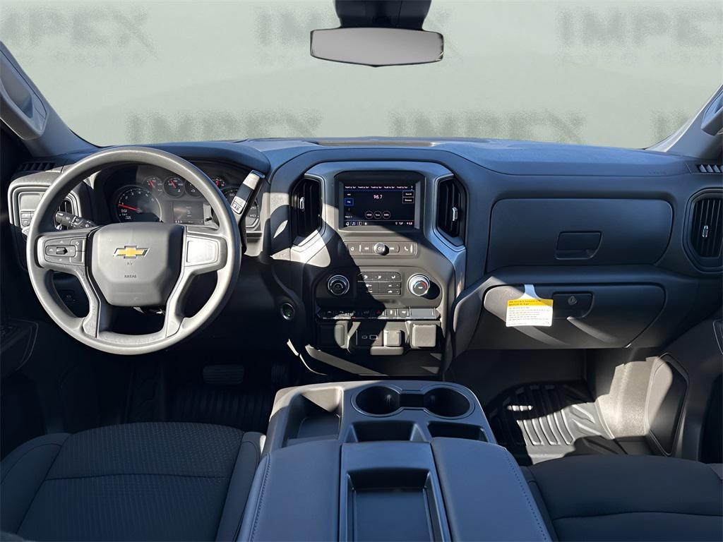 used 2025 Chevrolet Silverado 1500 car, priced at $38,980